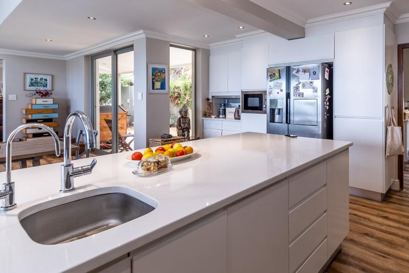 5 Bedroom Property for Sale in Belvedere Western Cape